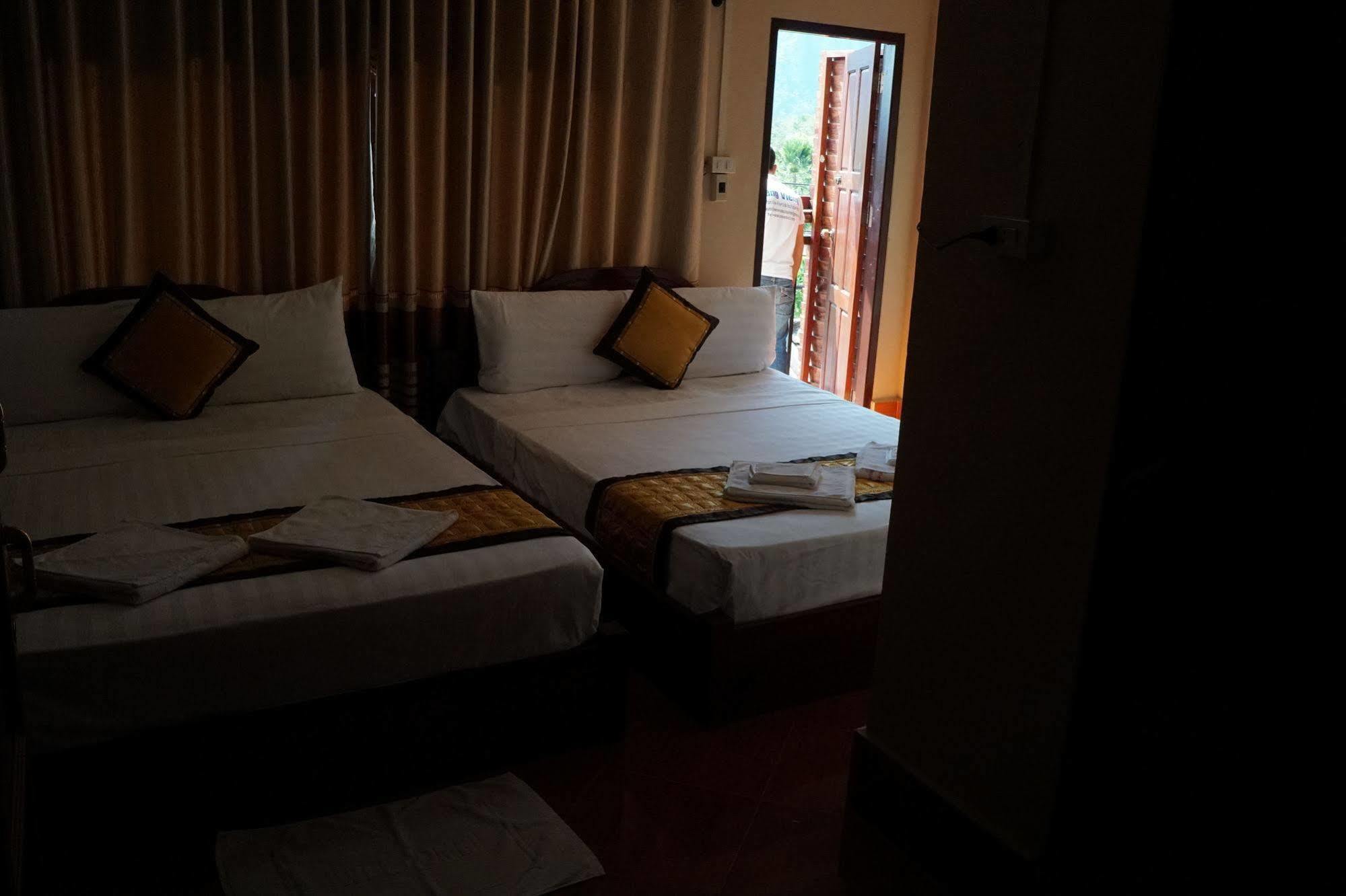 Mountainview Riverside Boutique Hotel Vang Vieng Exteriör bild