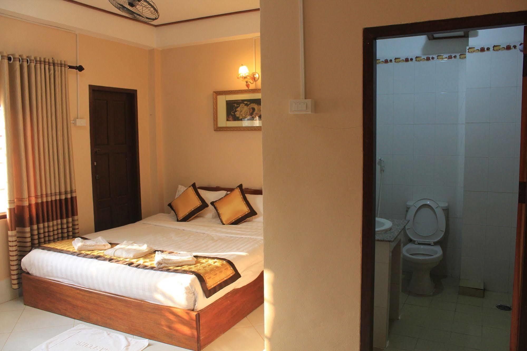 Mountainview Riverside Boutique Hotel Vang Vieng Exteriör bild