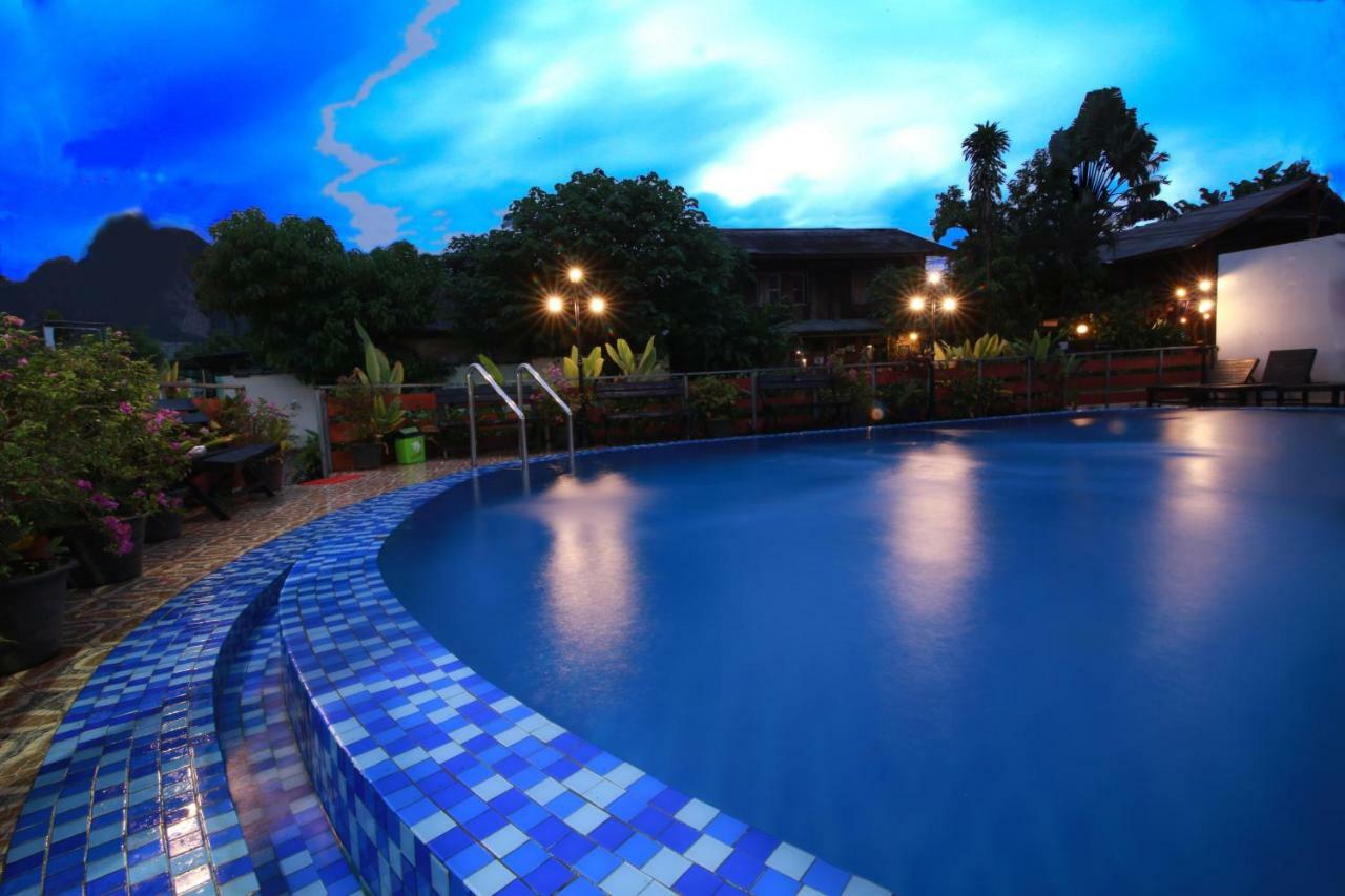 Mountainview Riverside Boutique Hotel Vang Vieng Exteriör bild